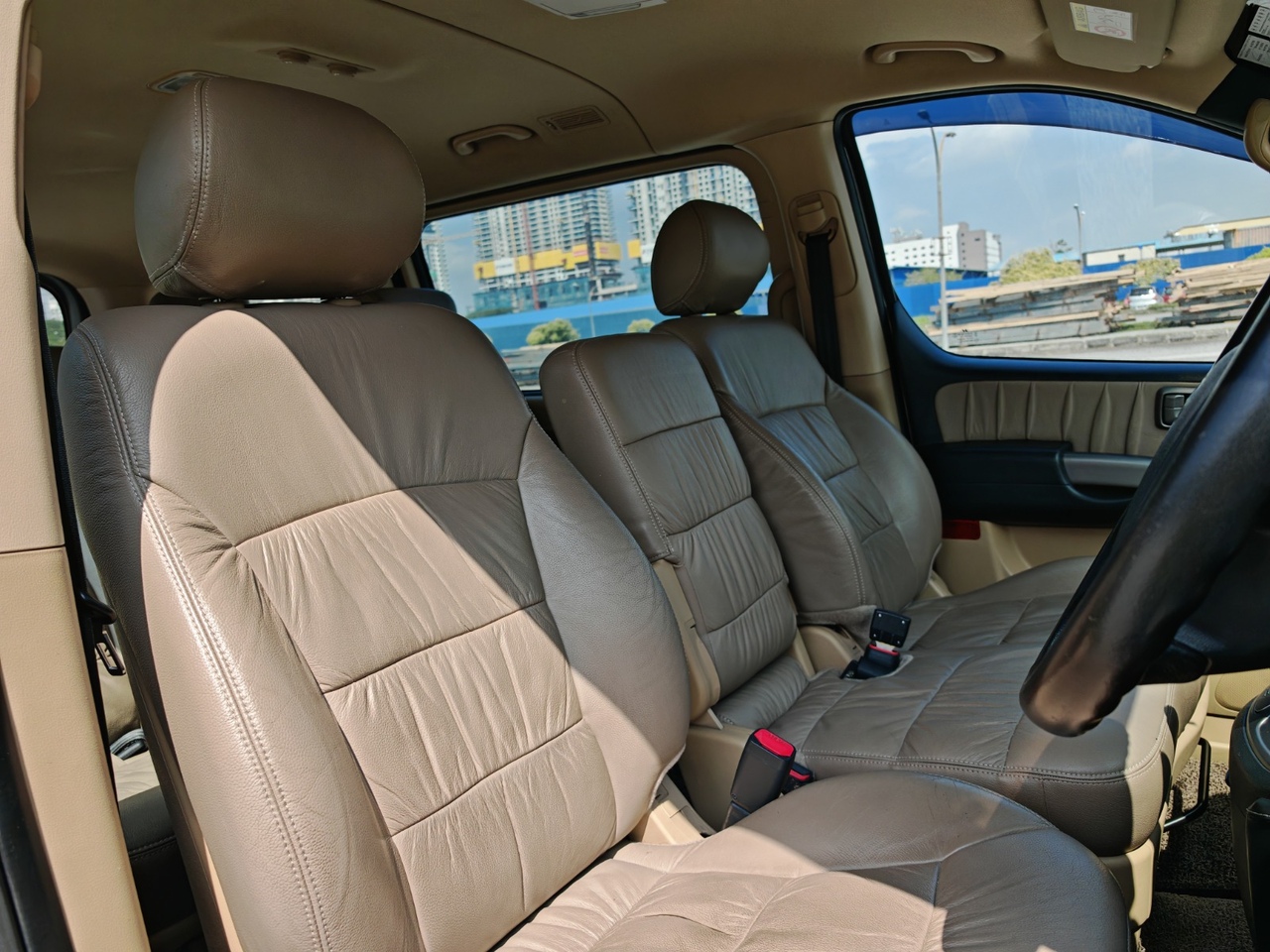 2017 HYUNDAI GRAND STAREX 2.5 (A) ROYALE