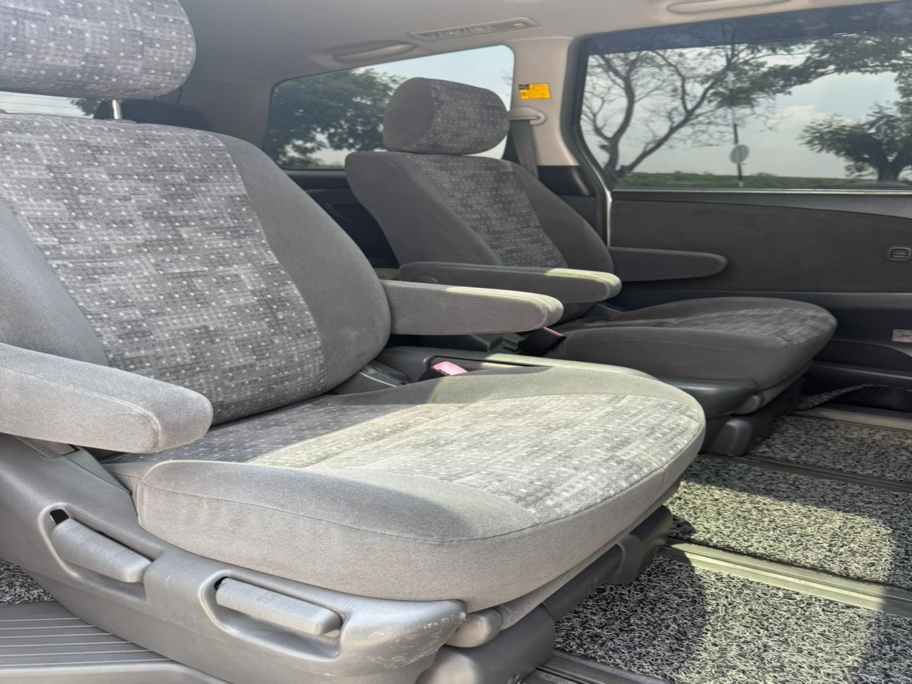 2005 TOYOTA ESTIMA 2.4 (A)
