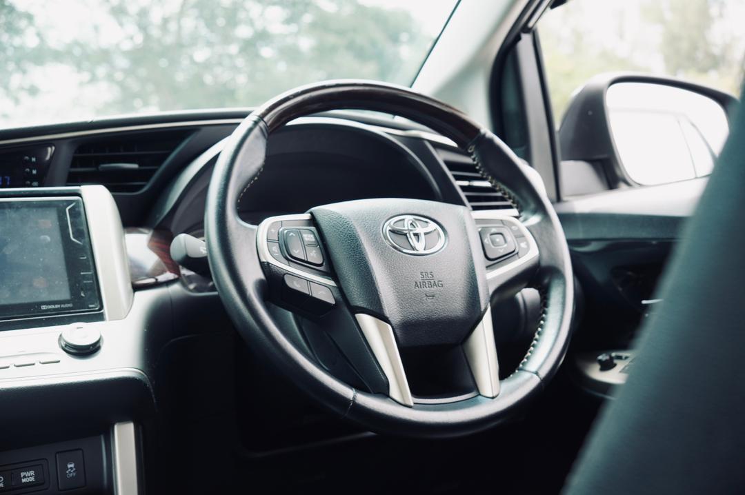 TOYOTA INNOVA 2.0 X (A)