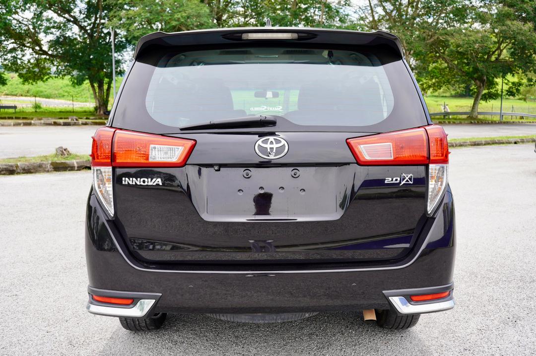 TOYOTA INNOVA 2.0 X (A)