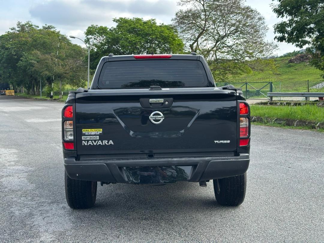 2016 NISSAN NAVARA NP300 SE D/C 2.5 (A)