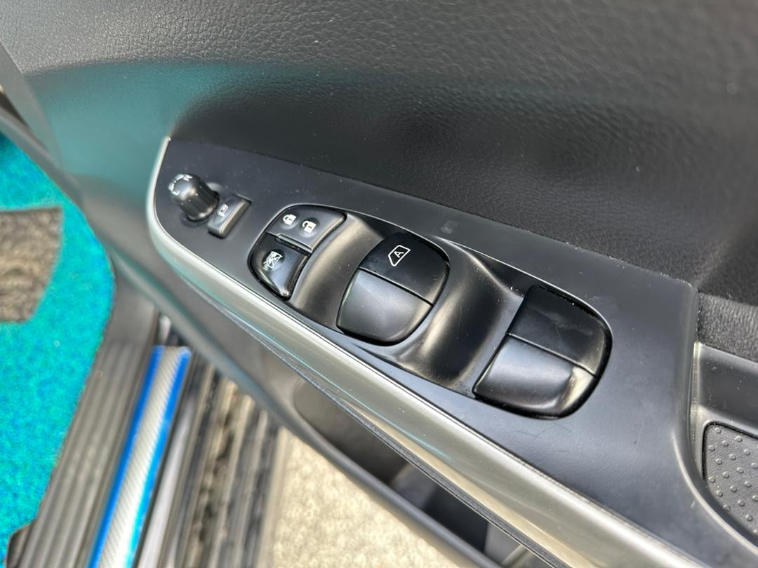 2016 NISSAN NAVARA NP300 SE D/C 2.5 (A)