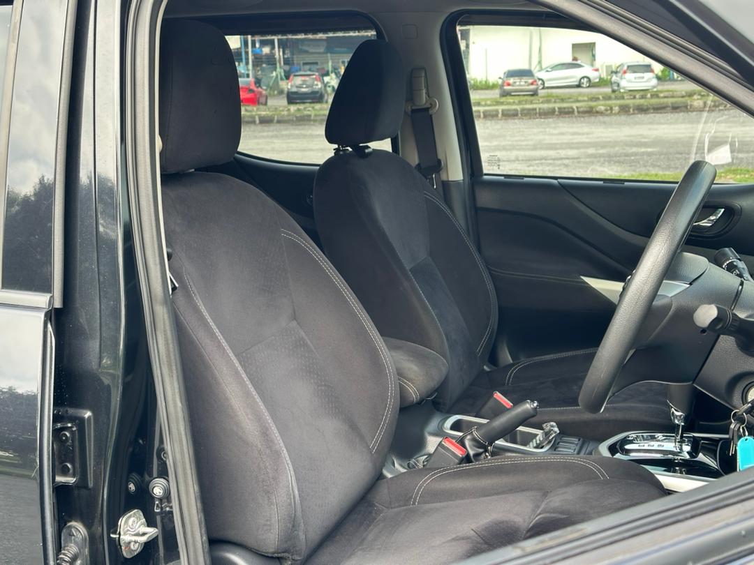 2016 NISSAN NAVARA NP300 SE D/C 2.5 (A)