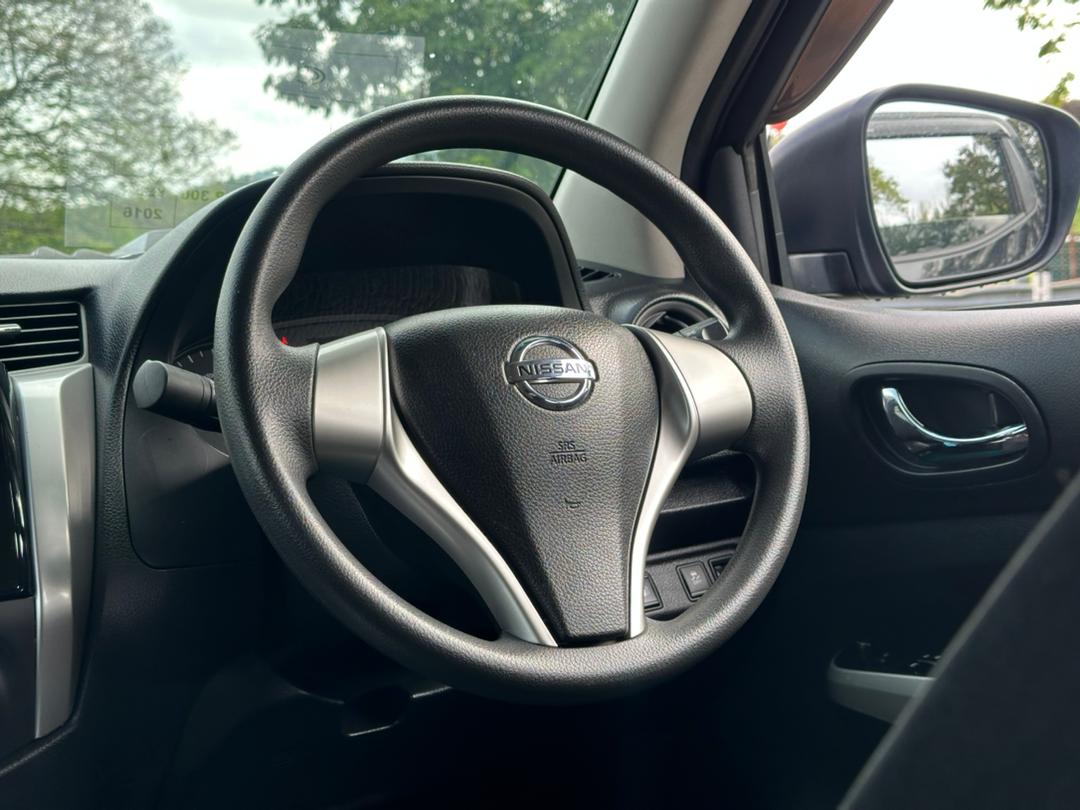 2016 NISSAN NAVARA NP300 SE D/C 2.5 (A)