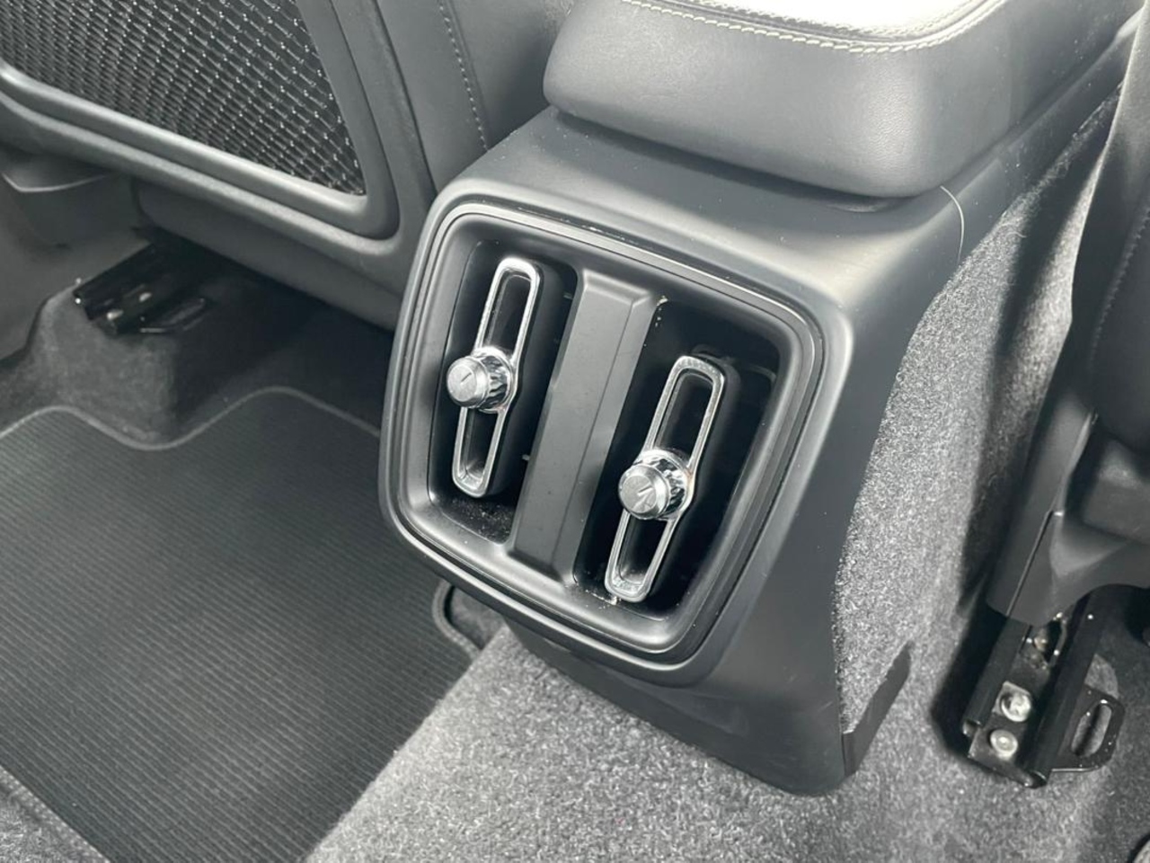 2018 VOLVO XC40 T5 2.0 (A)