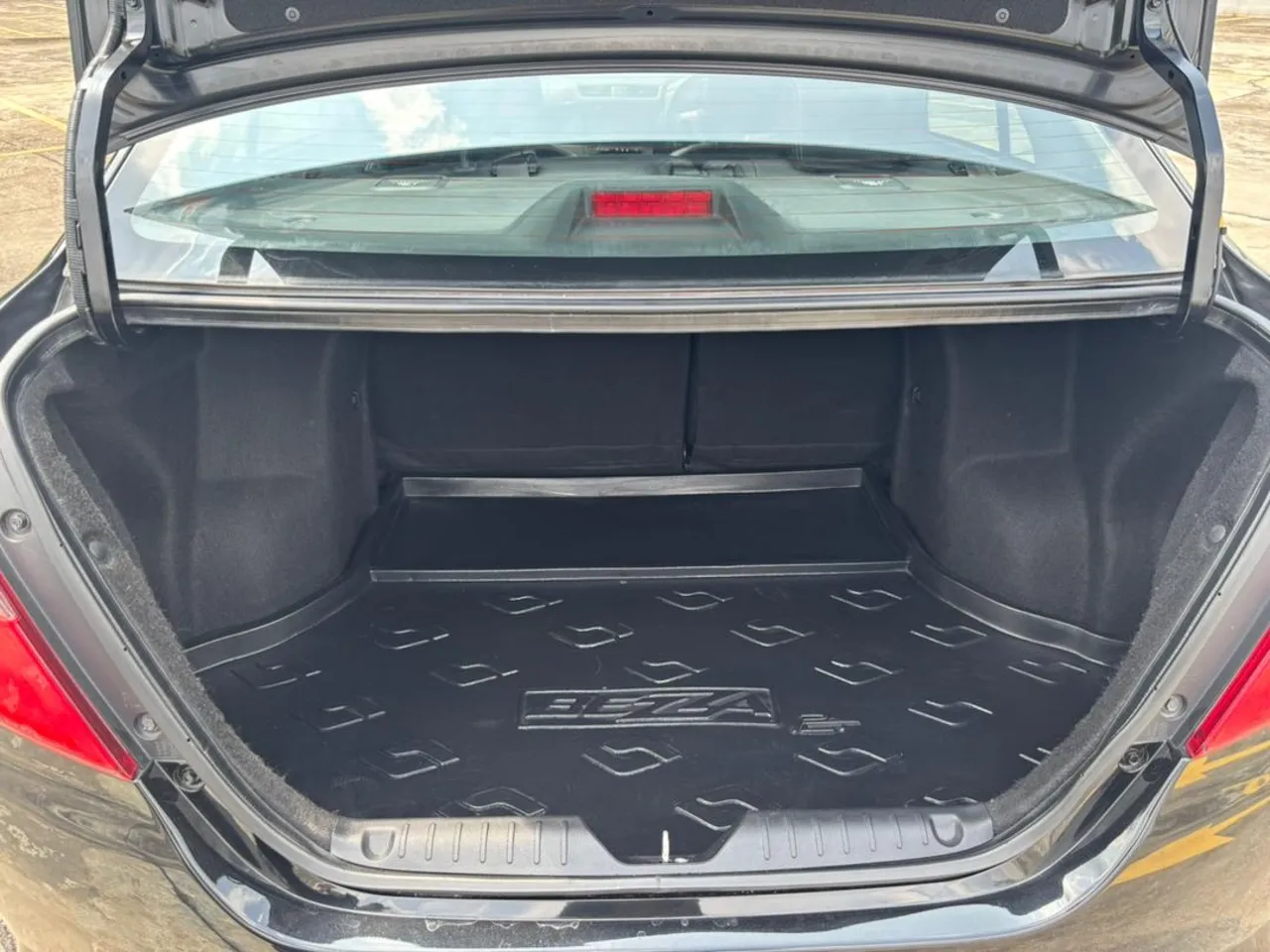 2017 PERODUA BEZZA 1.3 AV (A)