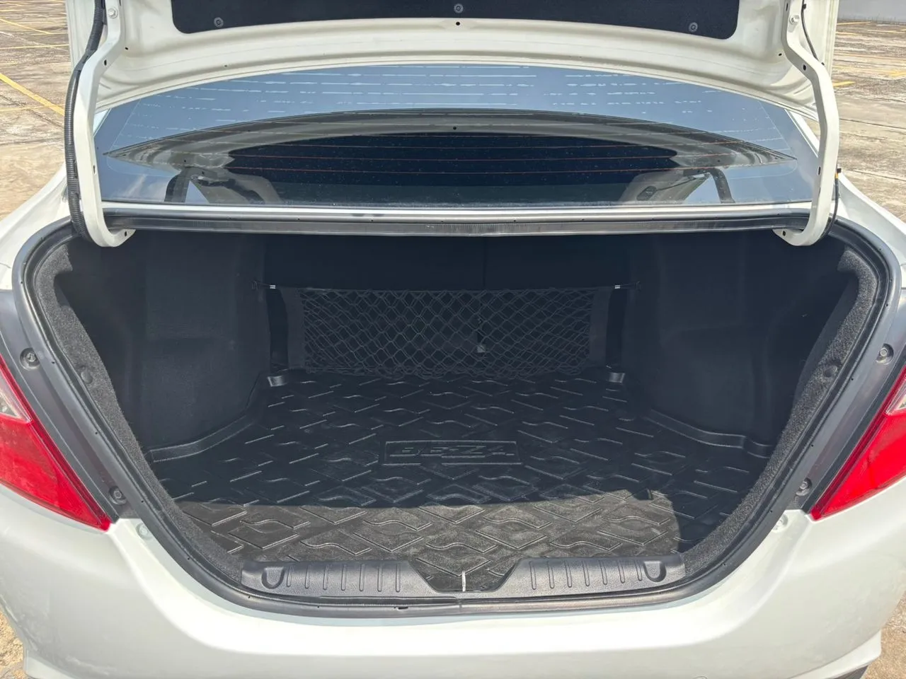 2017 PERODUA BEZZA 1.3 X (A)