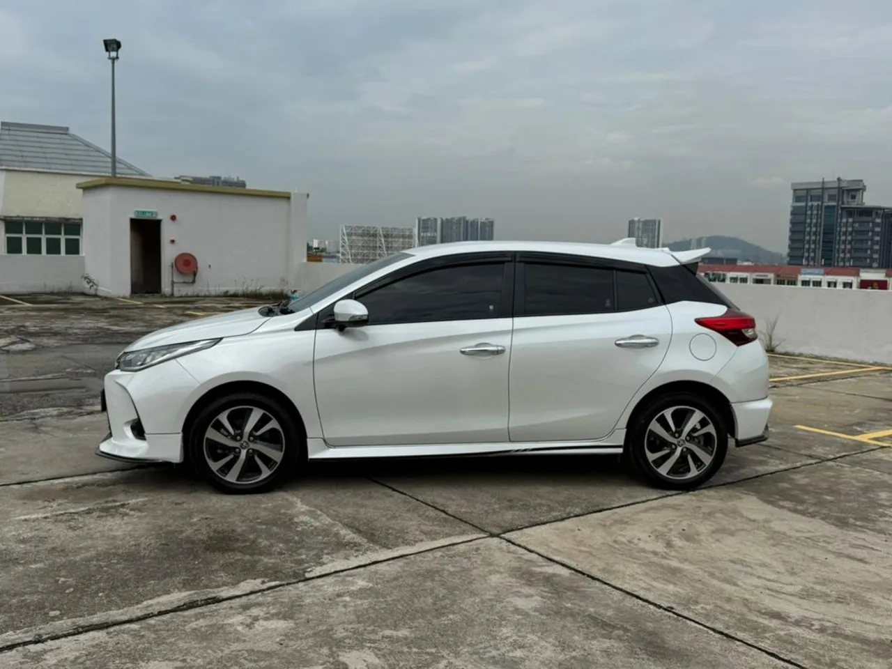 2023 TOYOTA YARIS 1.5G (A)