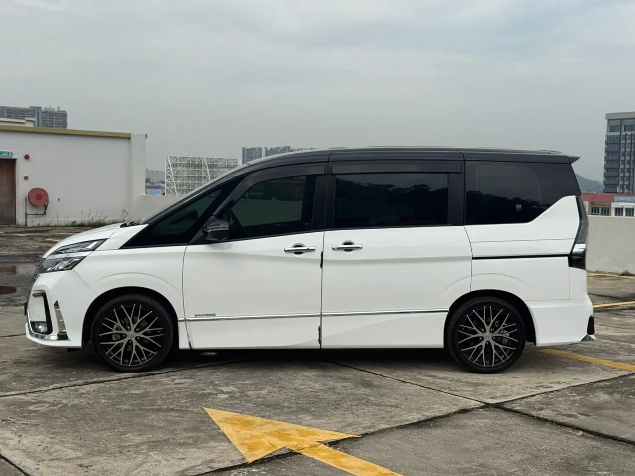 2023 NISSAN SERENA S HYBRID IMPUL 2.0 AT
