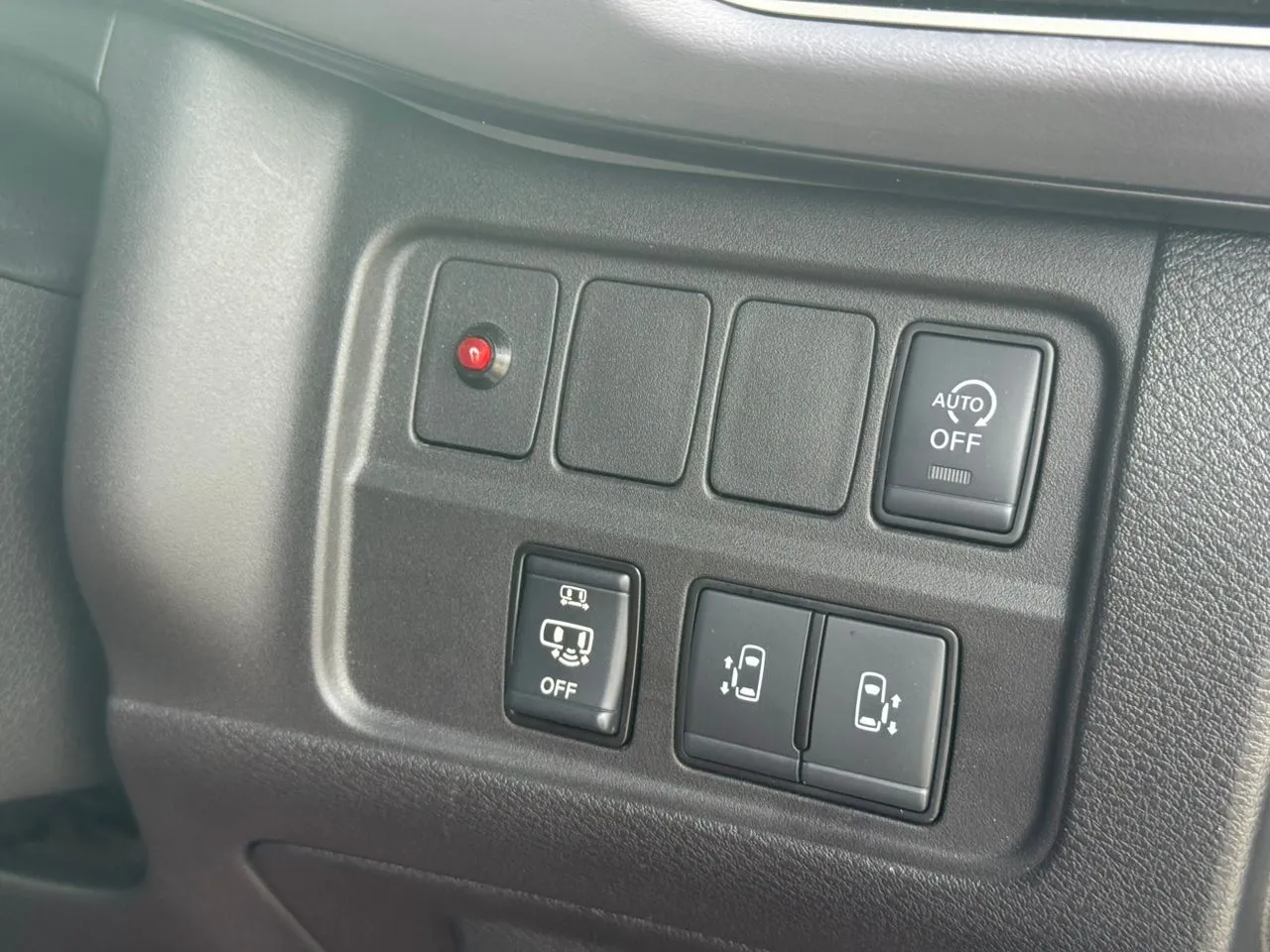 2023 NISSAN SERENA S HYBRID IMPUL 2.0 AT