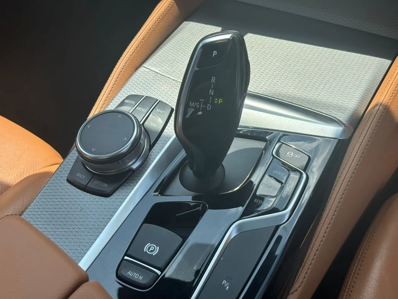 2017 BMW 530I M SPORT 2.0 AT