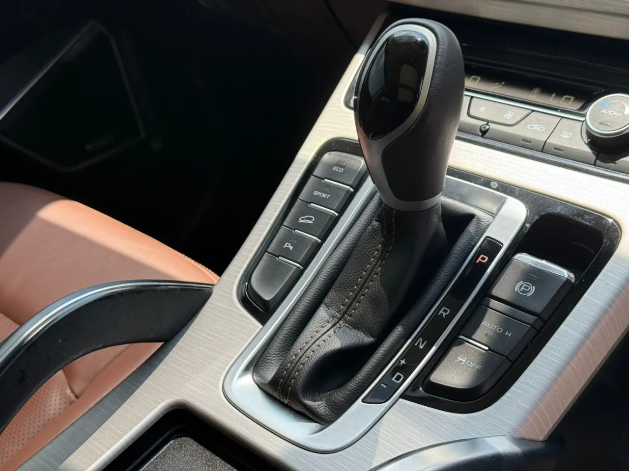 2019 PROTON X70 1.8 PREMIUM (A)