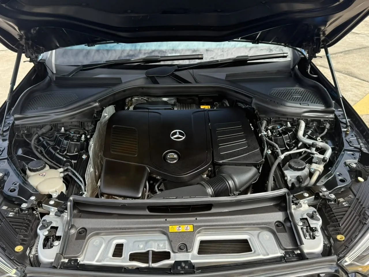 2023 MERCEDES BENZ GLC 300