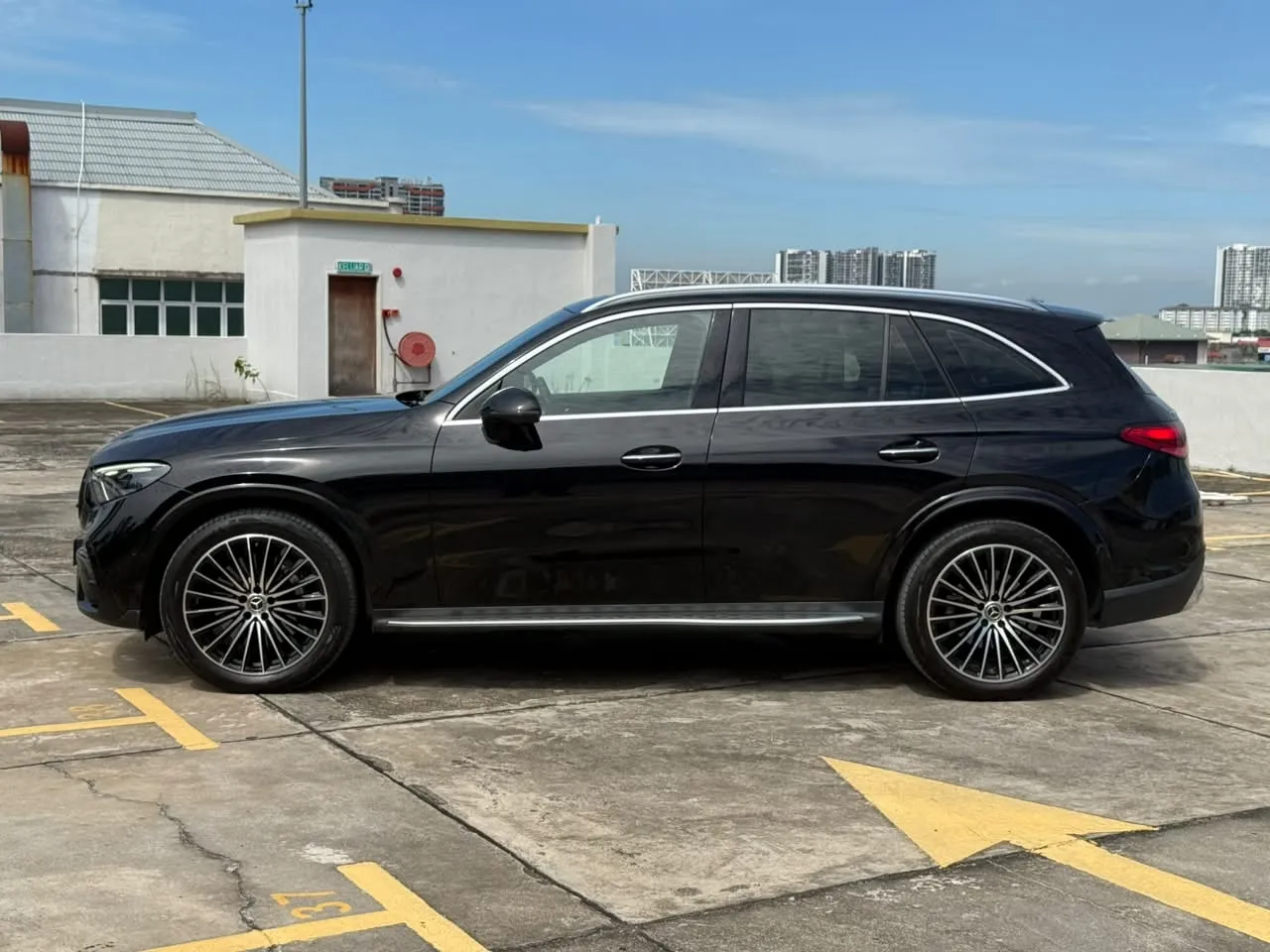 2023 MERCEDES BENZ GLC 300