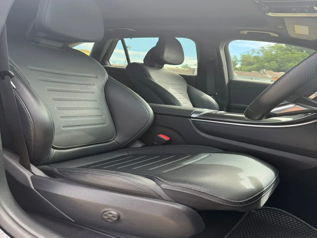 2023 MERCEDES BENZ GLC 300