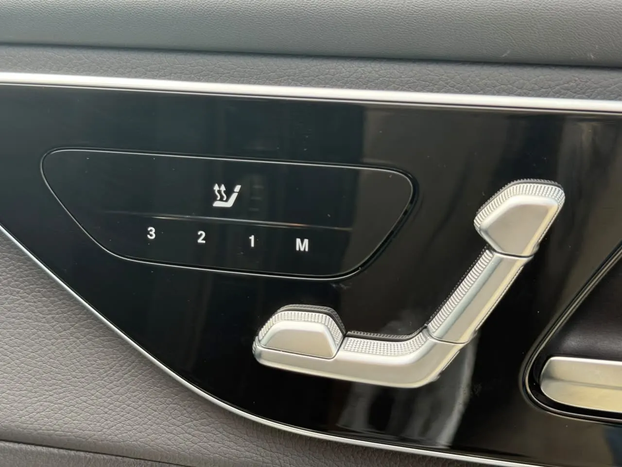 2023 MERCEDES BENZ GLC 300