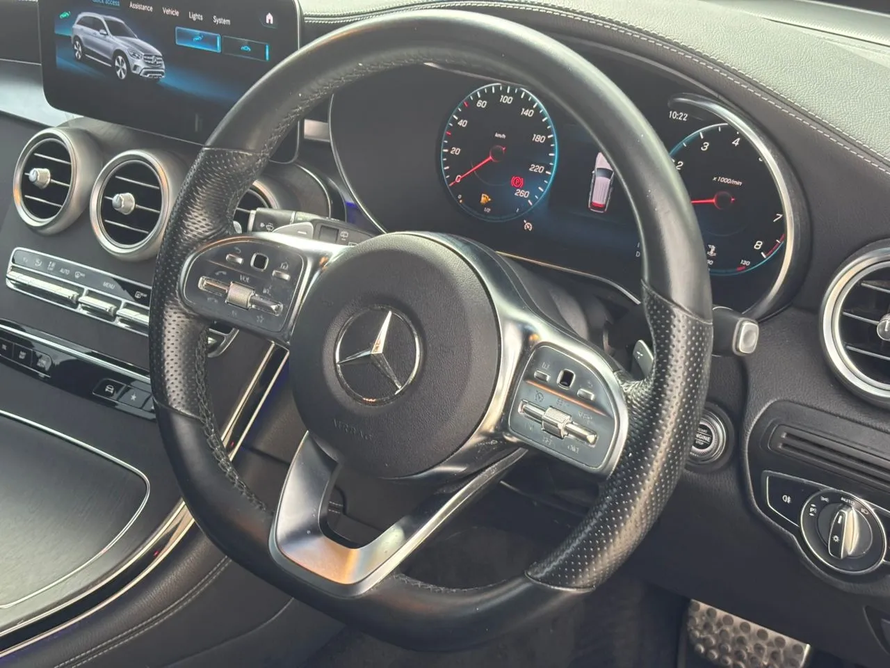 2020 MERCEDES BENZ GLC 200