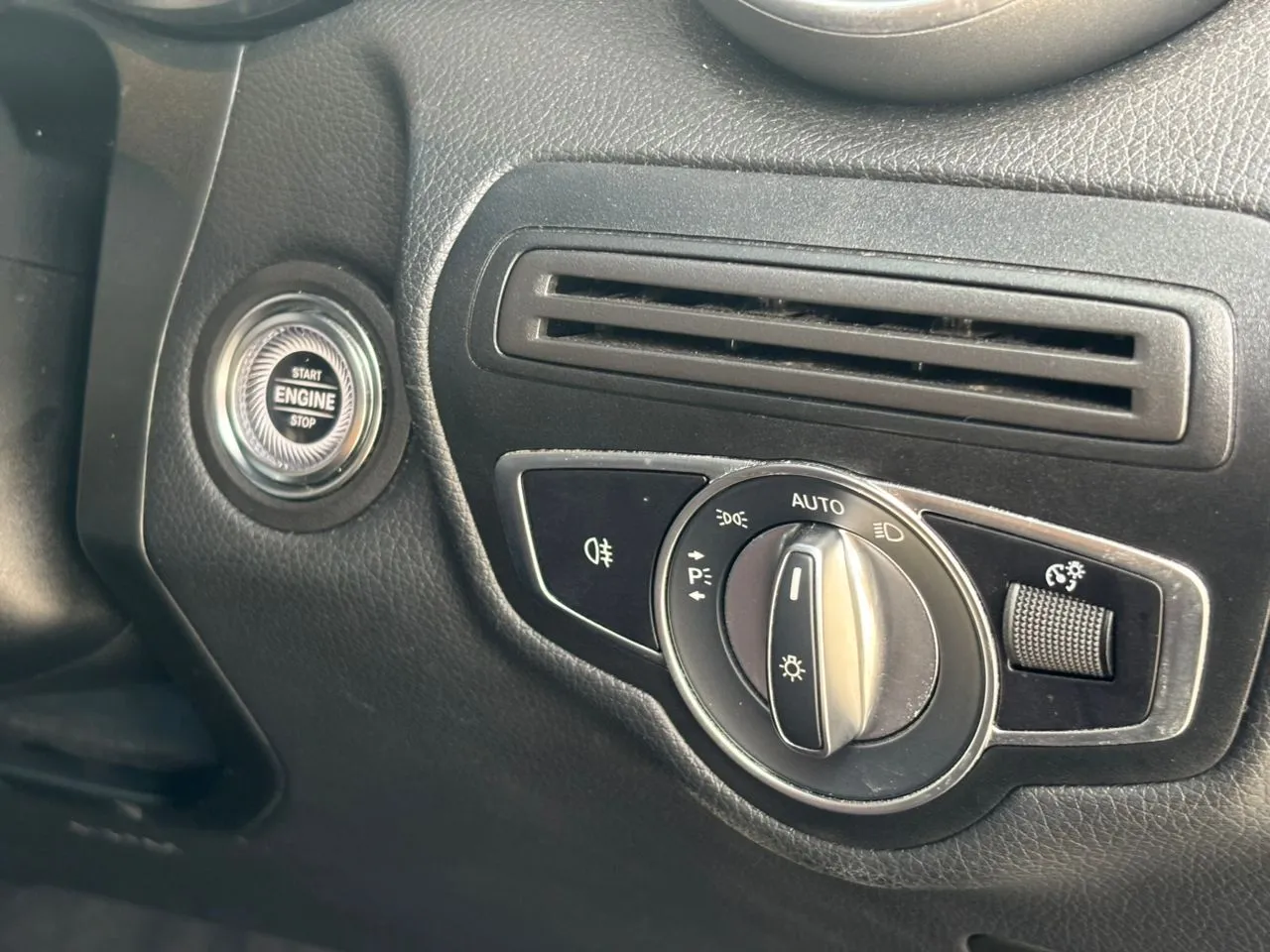 2020 MERCEDES BENZ GLC 200