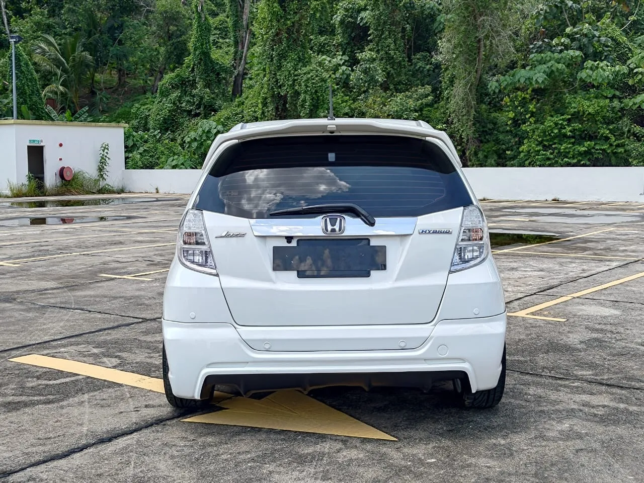 2013 HONDA JAZZ 1.5L HYBRID (A)