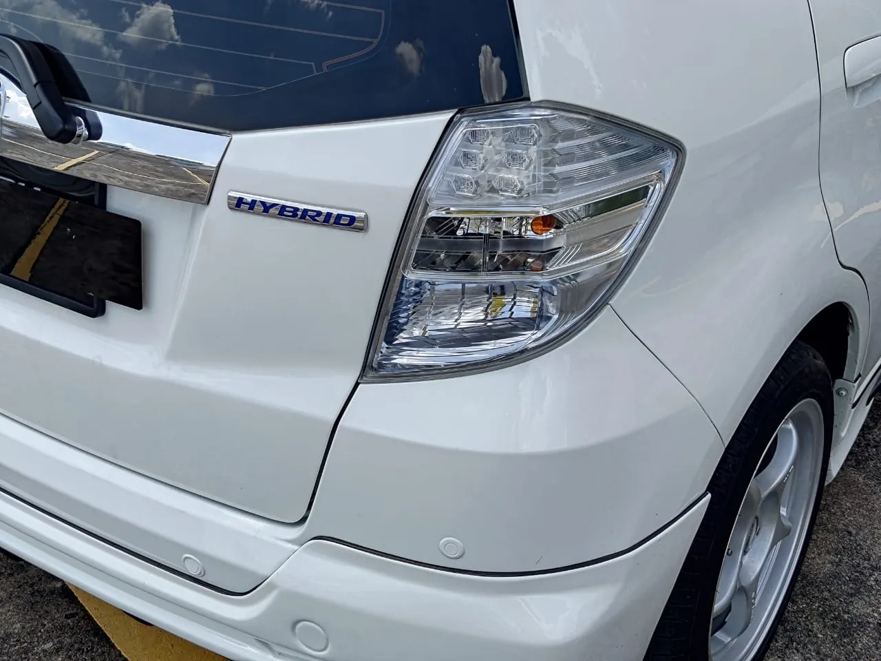 2013 HONDA JAZZ 1.5L HYBRID (A)