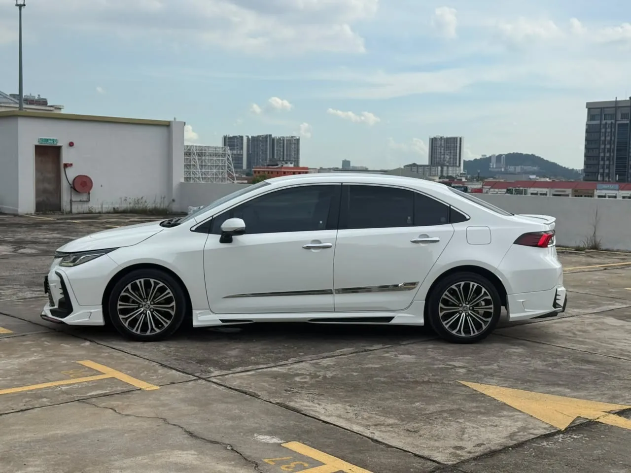 2021 TOYOTA COROLLA ALTIS 1.8 G (A)