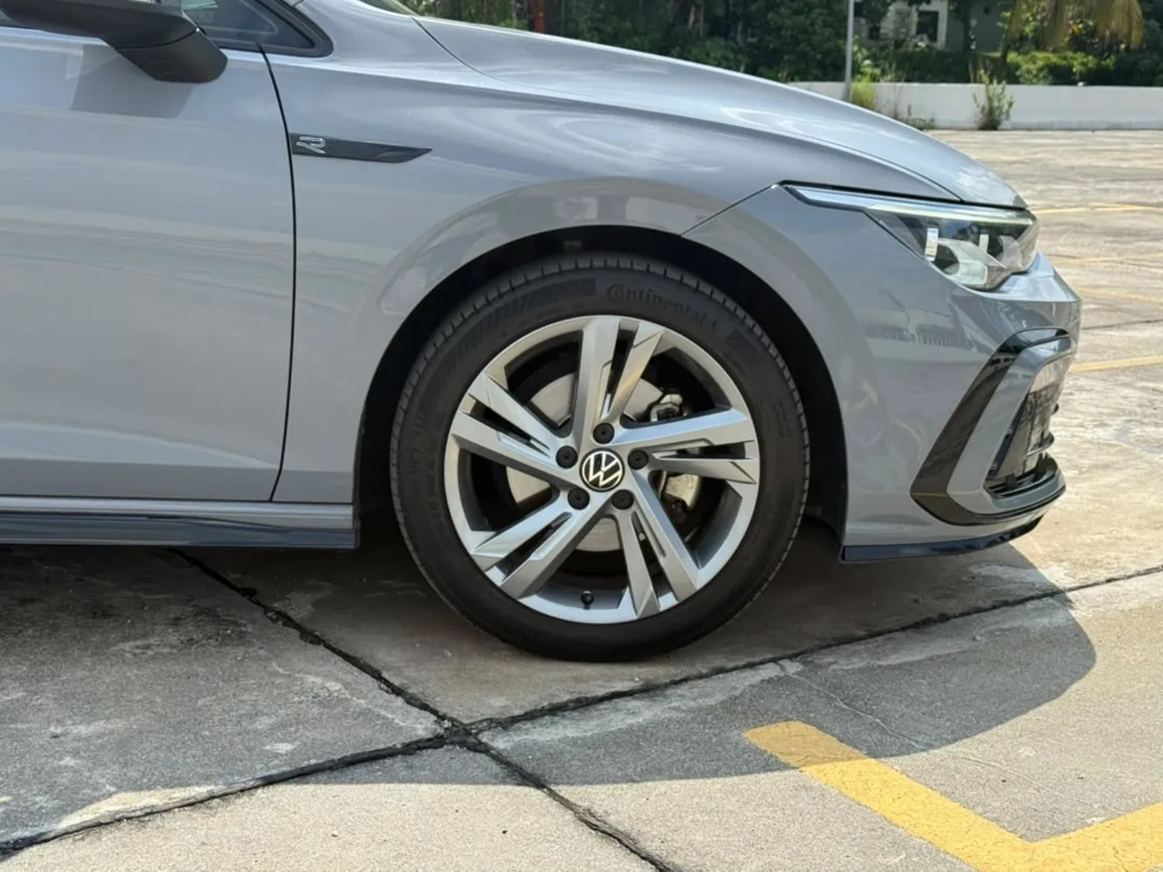 2022 VOLKSWAGEN GOLF TSI R-LINE 1.4 (A)