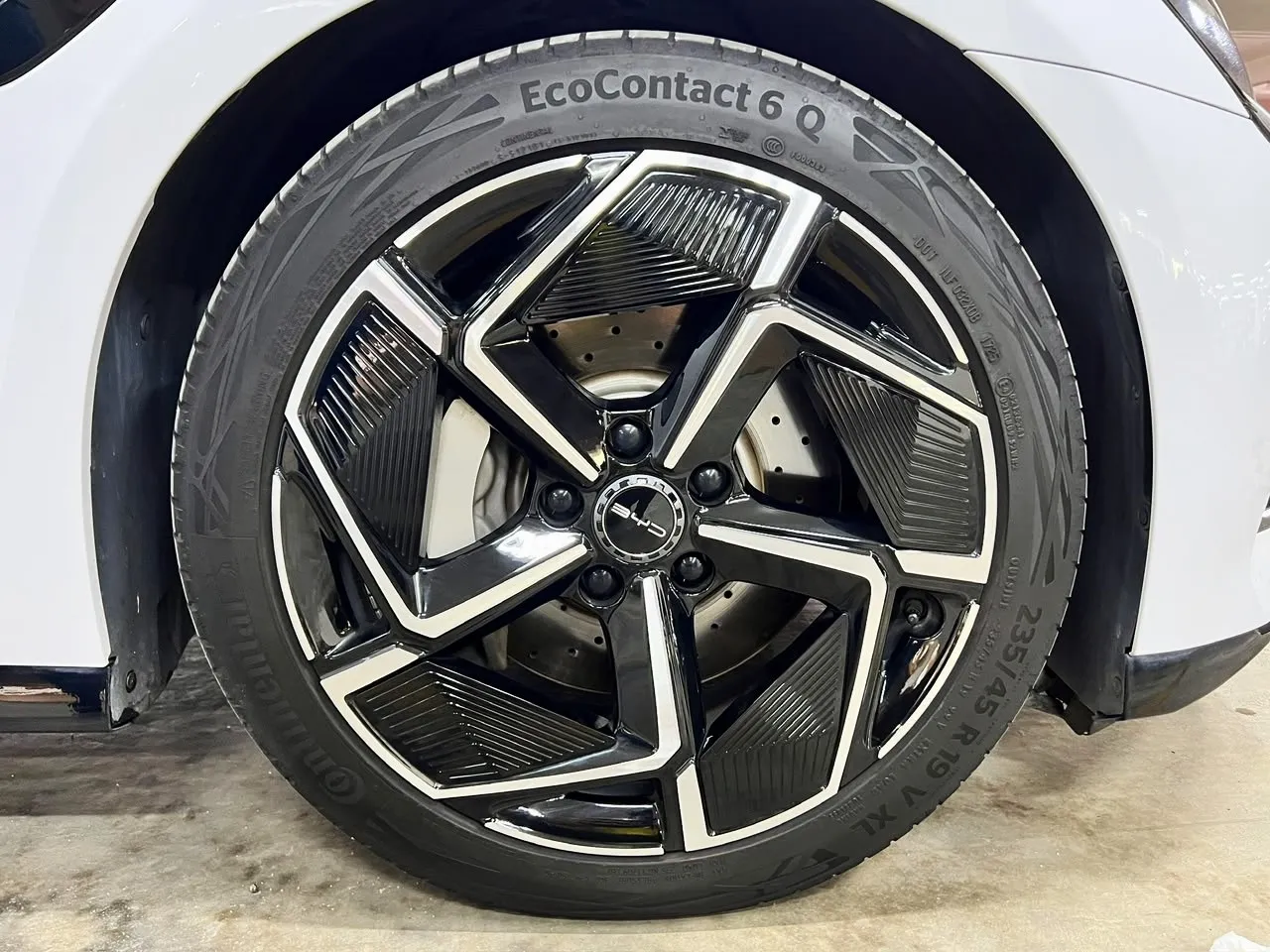 2024 BYD SEAL PREMIUM