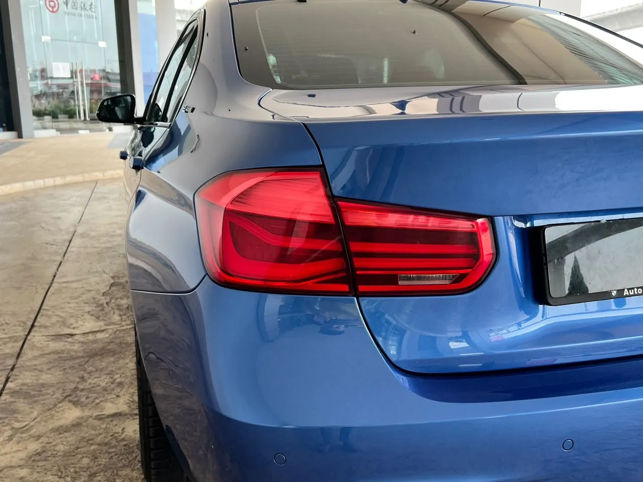 2019 BMW 330E