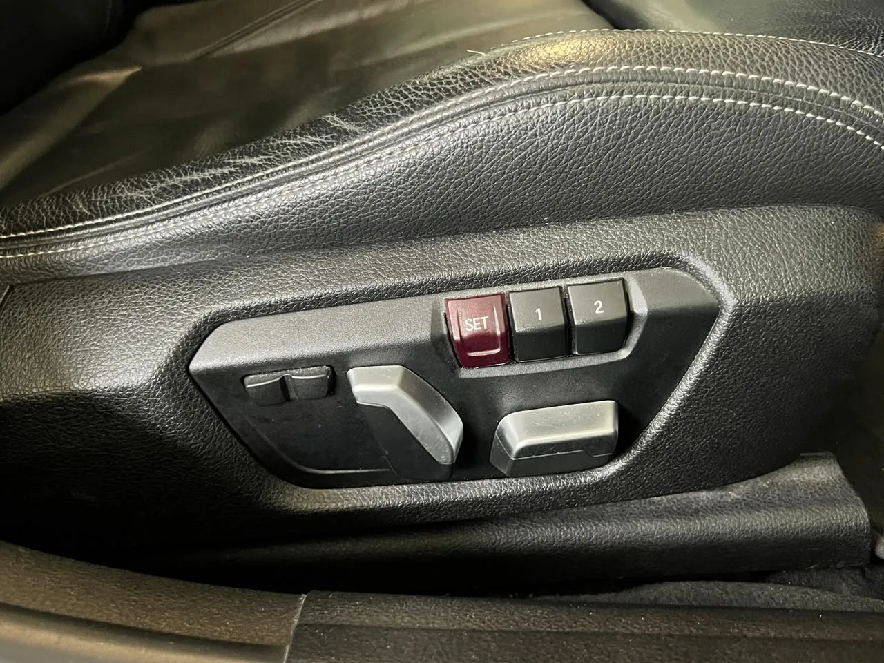 2019 BMW 330E