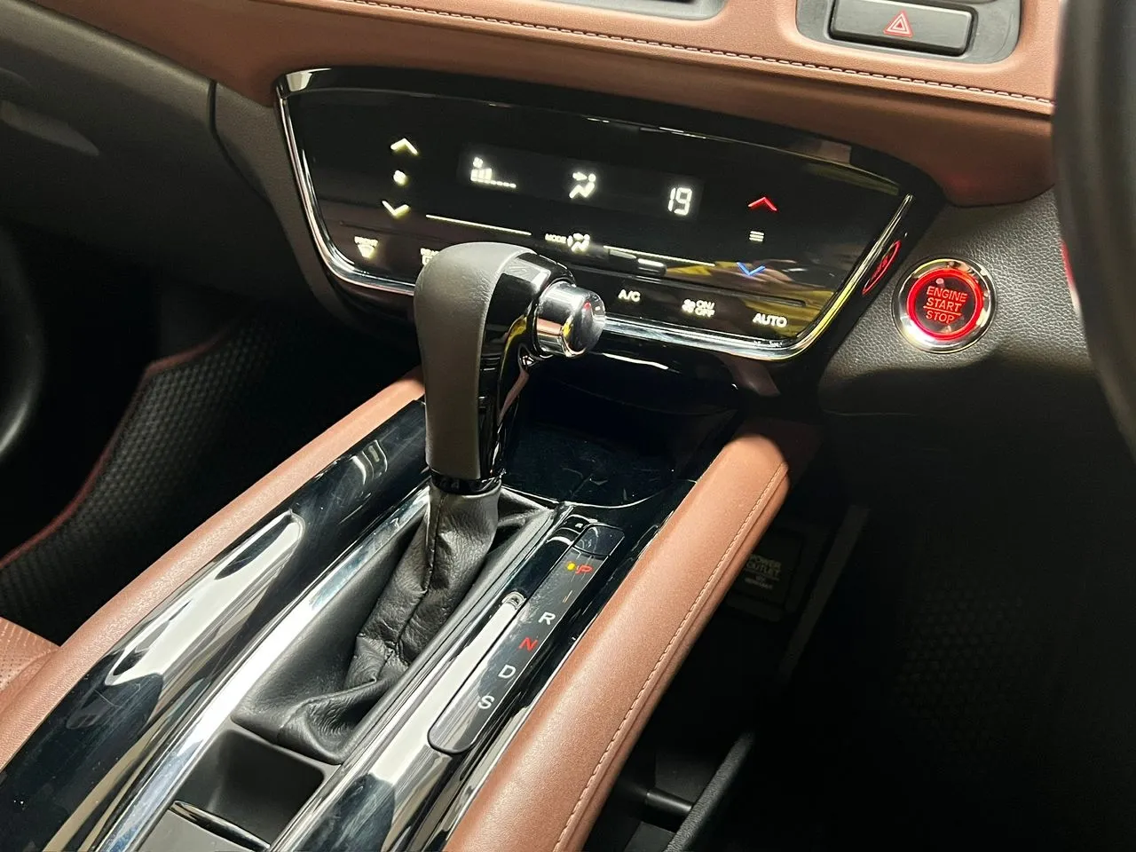 2021 HONDA HRV 1.8L RS