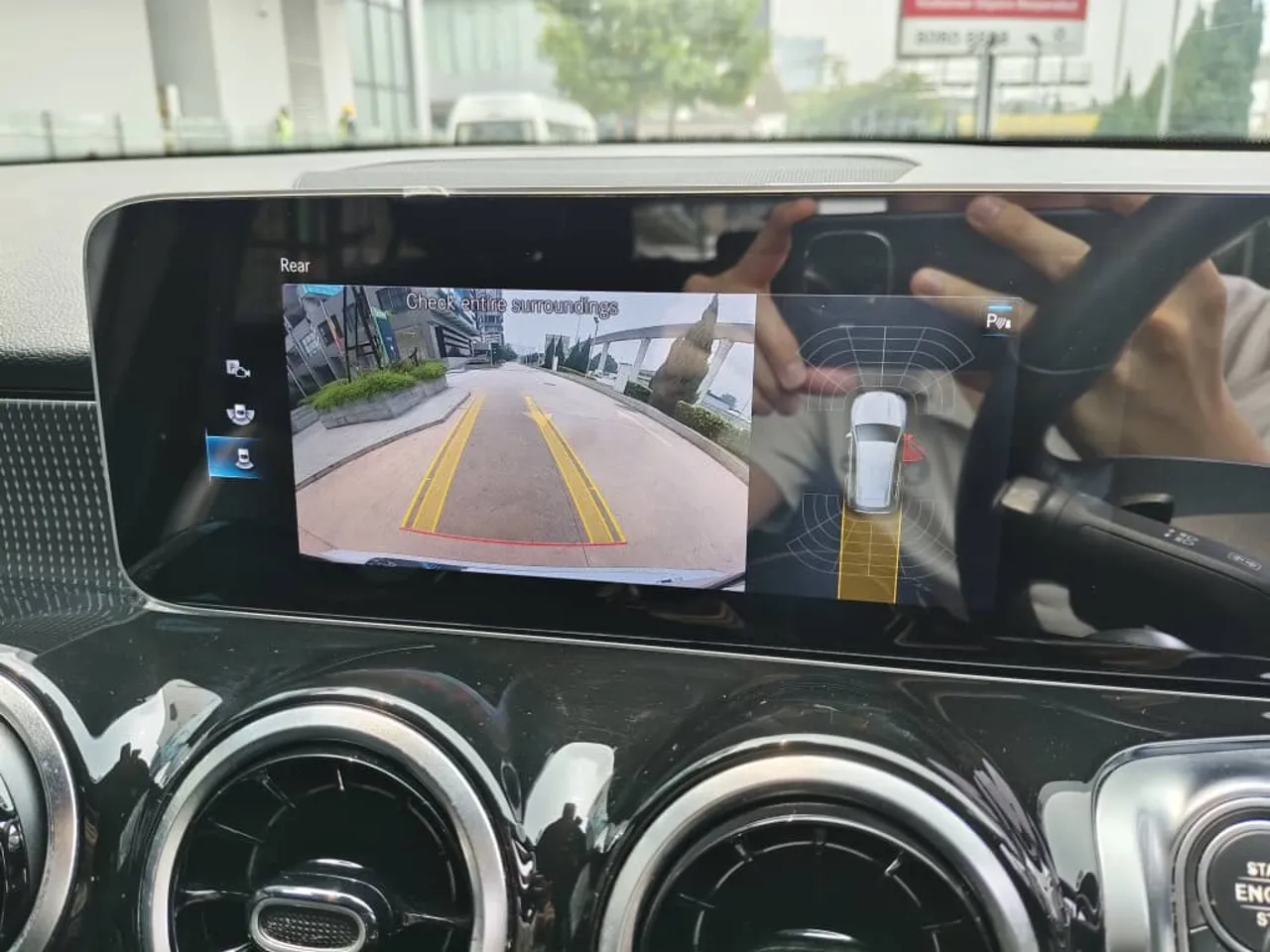 2020 MERCEDES BENZ GLB200 1.4 (A)