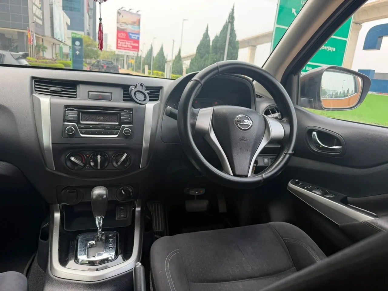 2017 NISSAN NAVARA SE 2.5 (A)