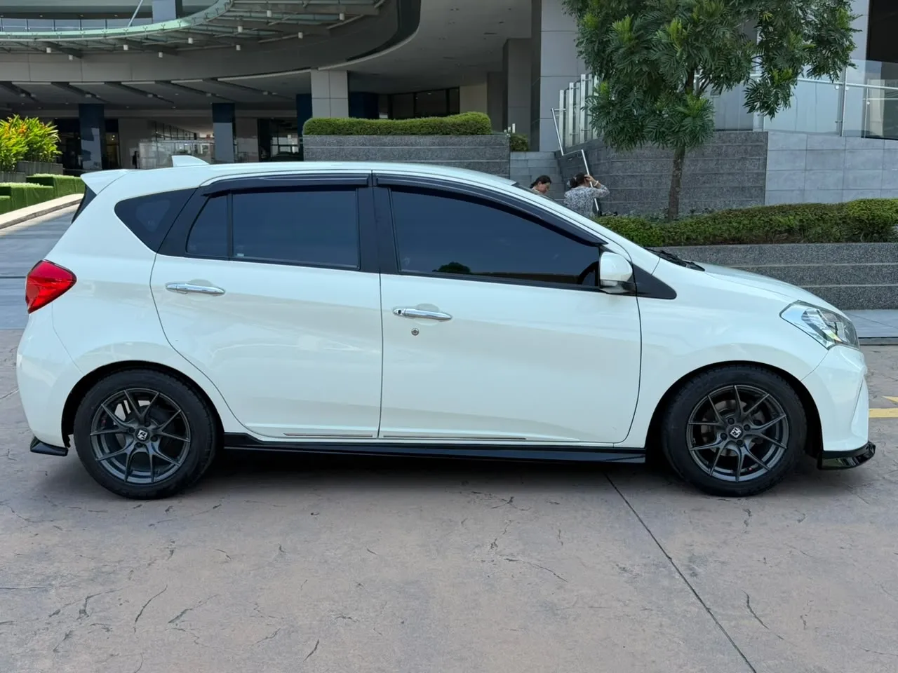 2019 PERODUA MYVI 1.5 AV