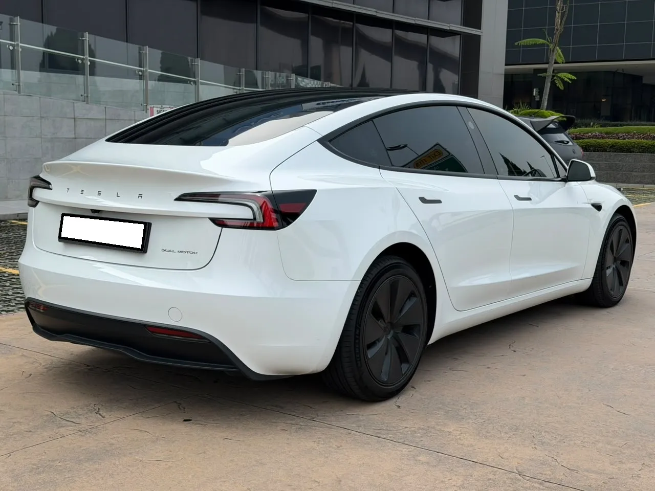 2025 TESLA MODEL 3 DUAL MOTOR LONG RANGE