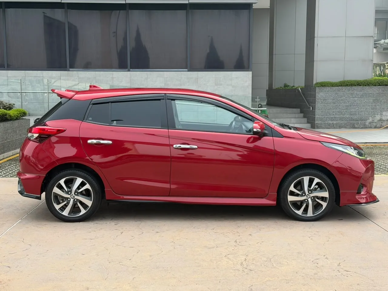 2023 TOYOTA YARIS 1.5G (A)