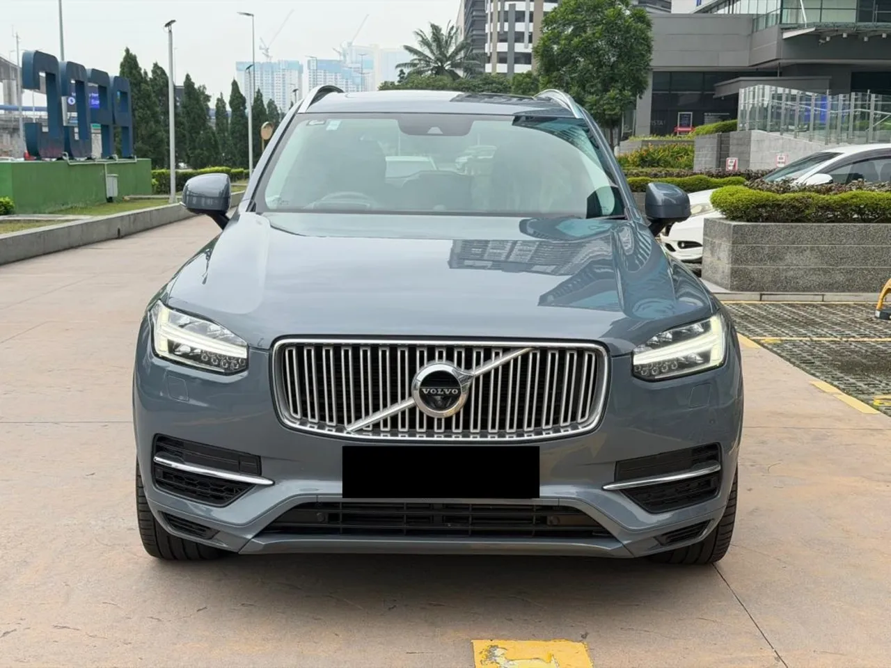 2018 VOLVO XC90 T8 2.0 (A)