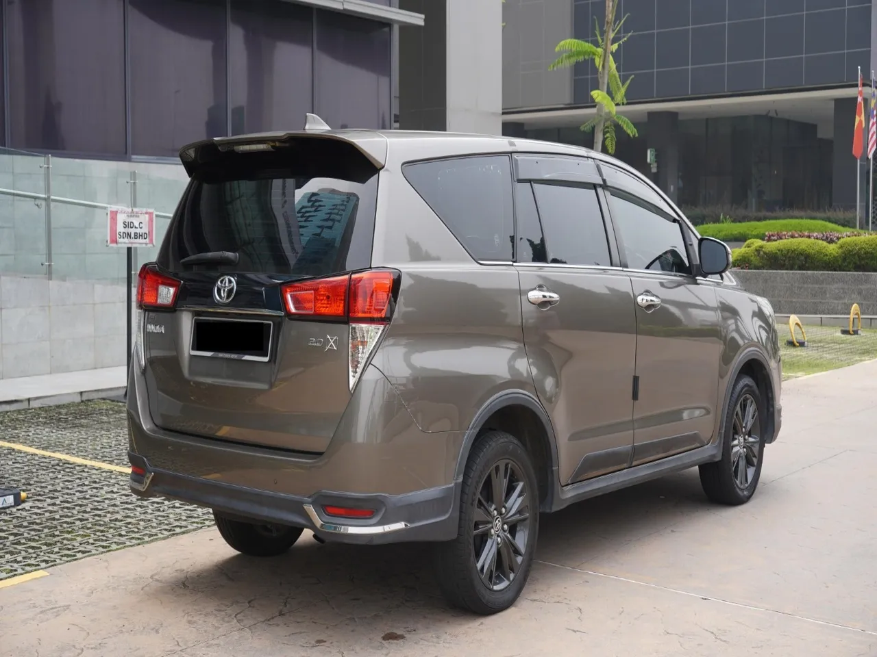 2021 TOYOTA INNOVA 2.0 X