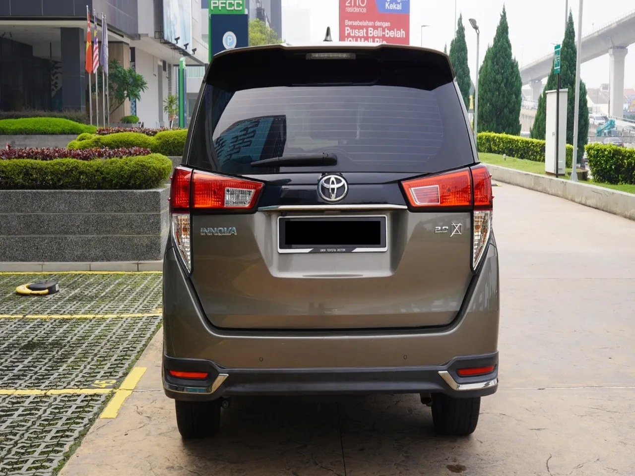 2021 TOYOTA INNOVA 2.0 X