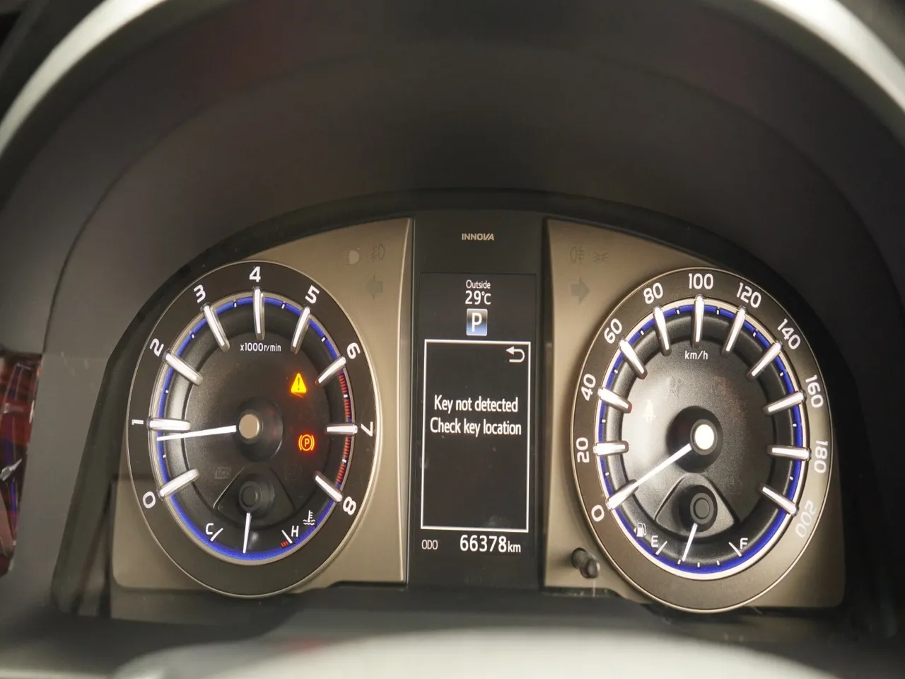 2021 TOYOTA INNOVA 2.0 X