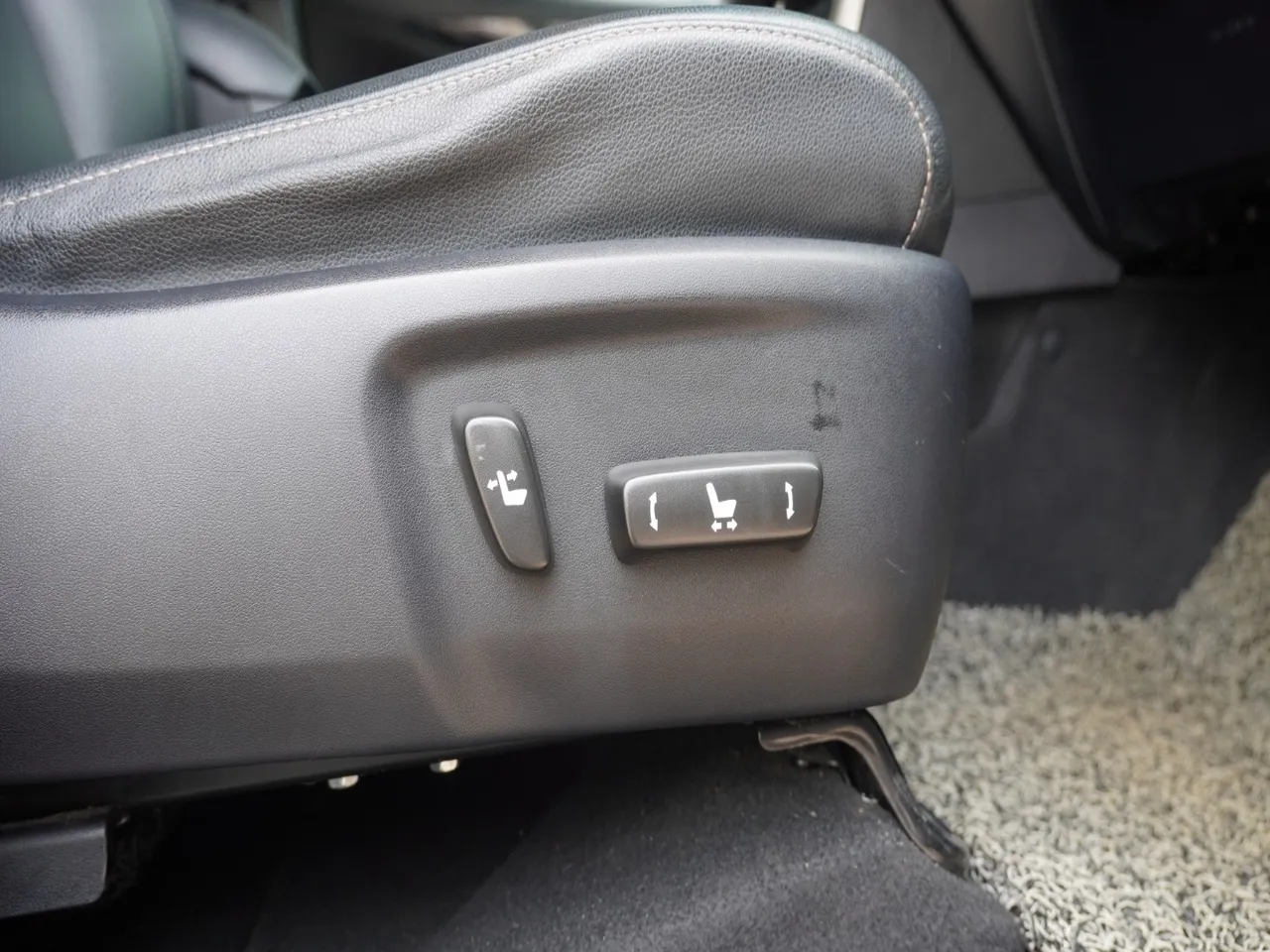 2021 TOYOTA INNOVA 2.0 X