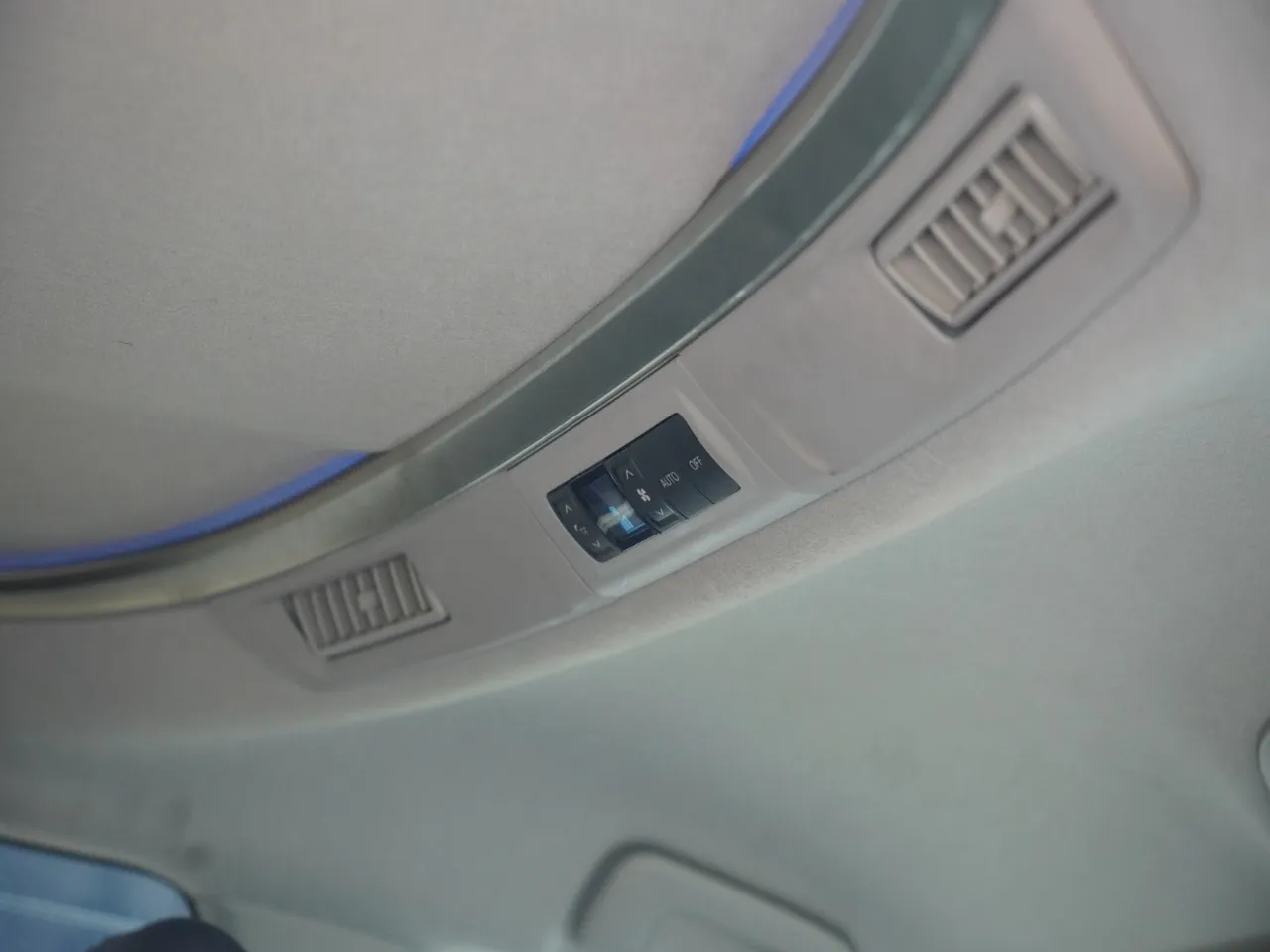 2021 TOYOTA INNOVA 2.0 X