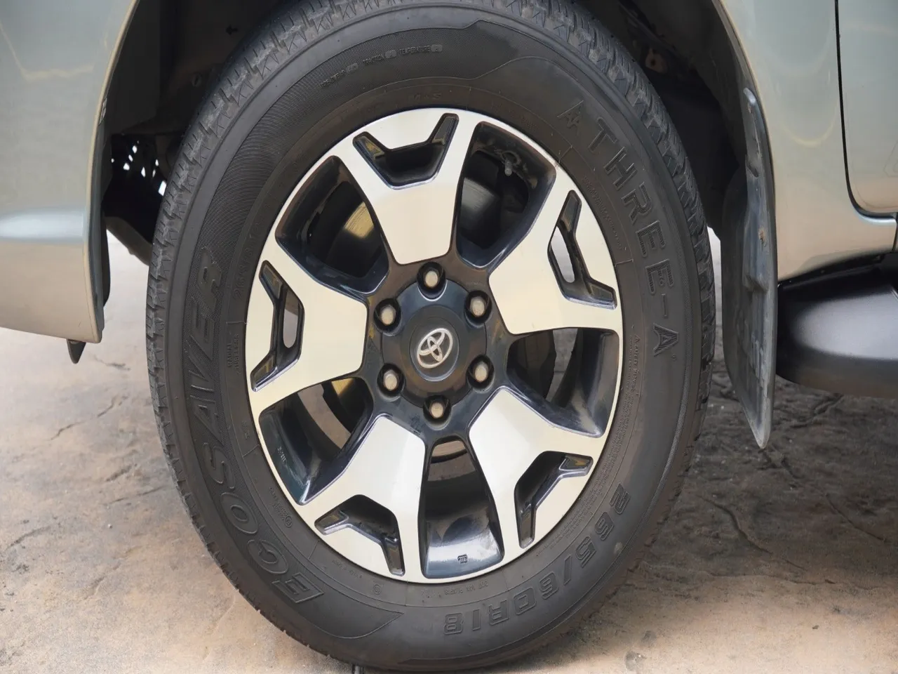 2018 TOYOTA HILUX 2.4 L EDITION (A)