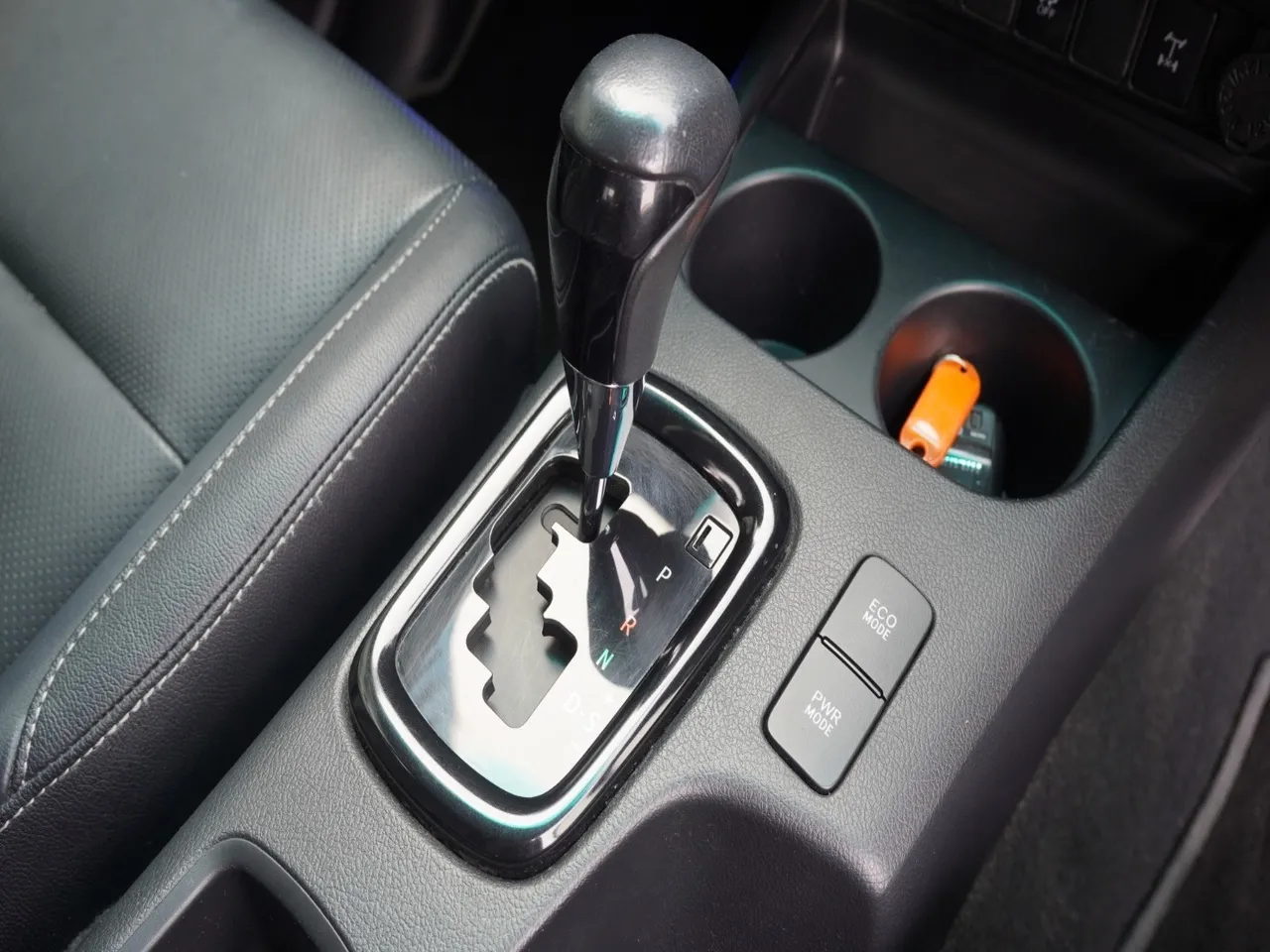 2018 TOYOTA HILUX 2.4 L EDITION (A)