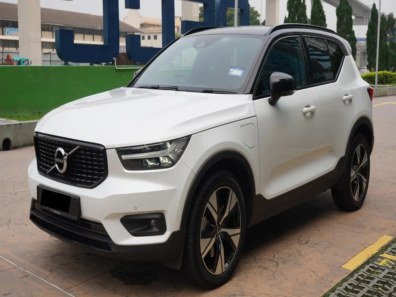 2021 VOLVO XC40 RECHARGE T5 R-DESIGN