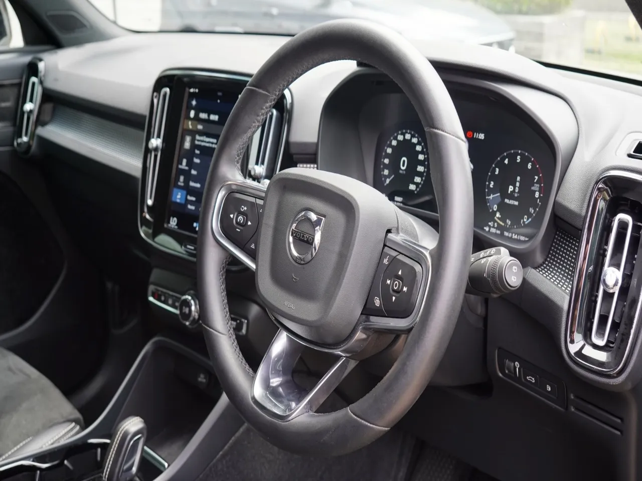 2021 VOLVO XC40 RECHARGE T5 R-DESIGN