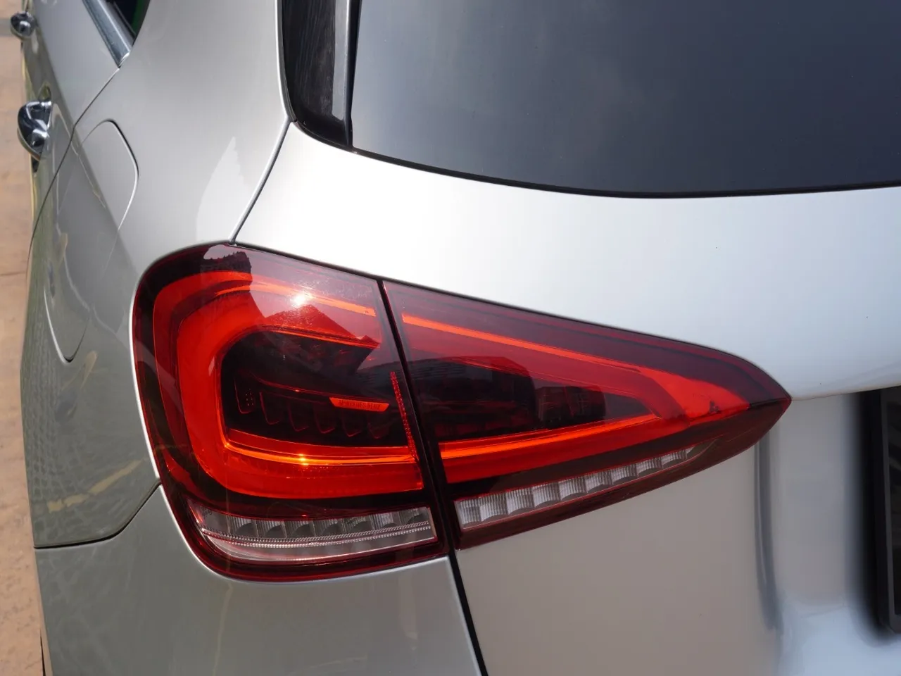 2019 MERCEDES BENZ A180 5BA-177084