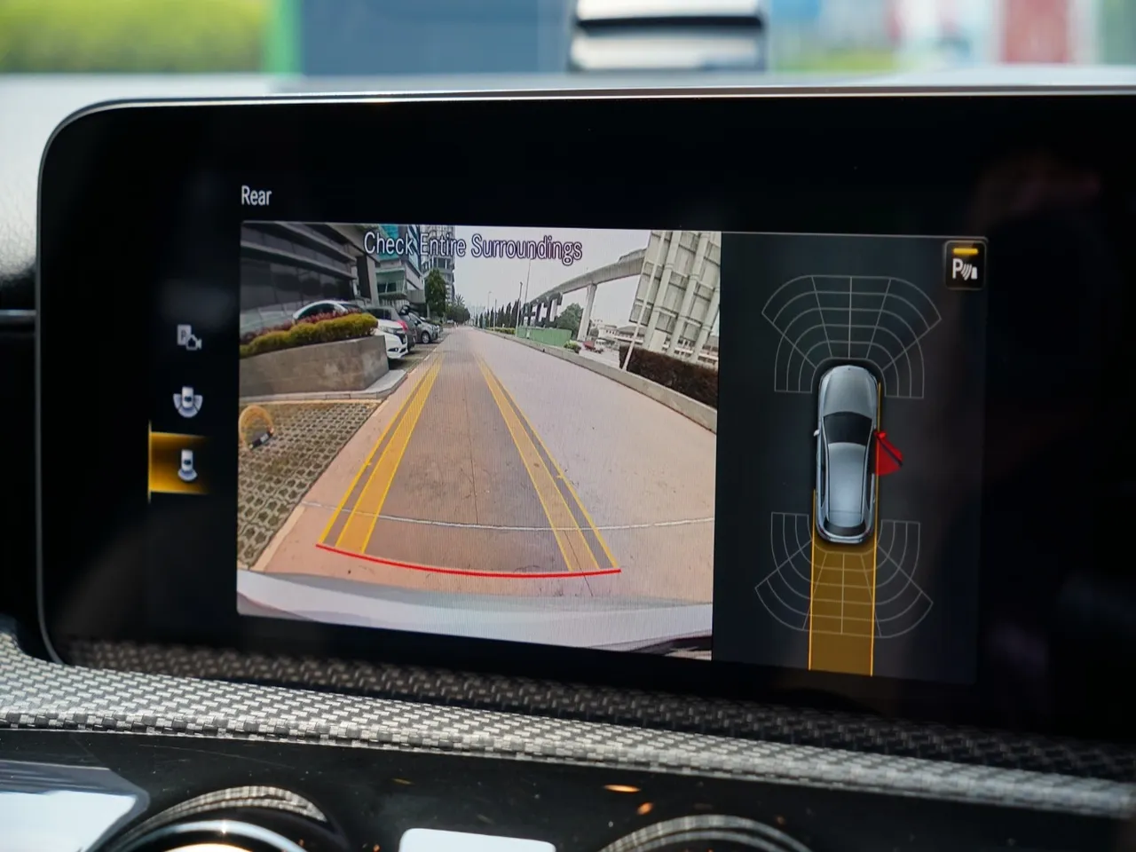 2019 MERCEDES BENZ A180 5BA-177084